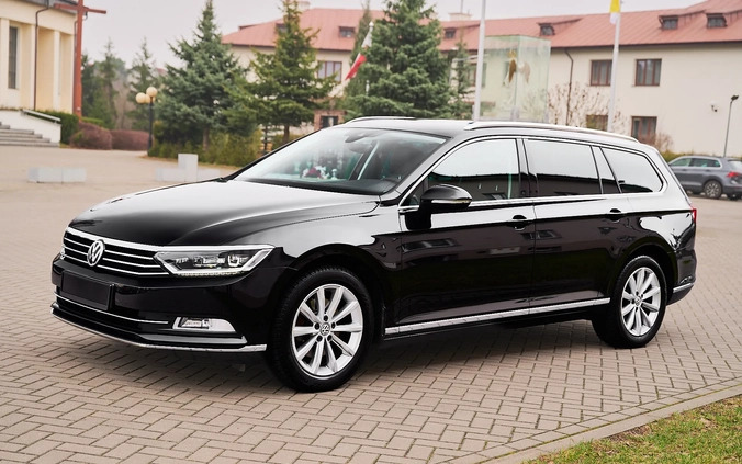 Volkswagen Passat cena 89800 przebieg: 99800, rok produkcji 2019 z Kamień Pomorski małe 742